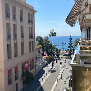 Apartment Le Royal, Spacious Seaside Rooftop And Pool